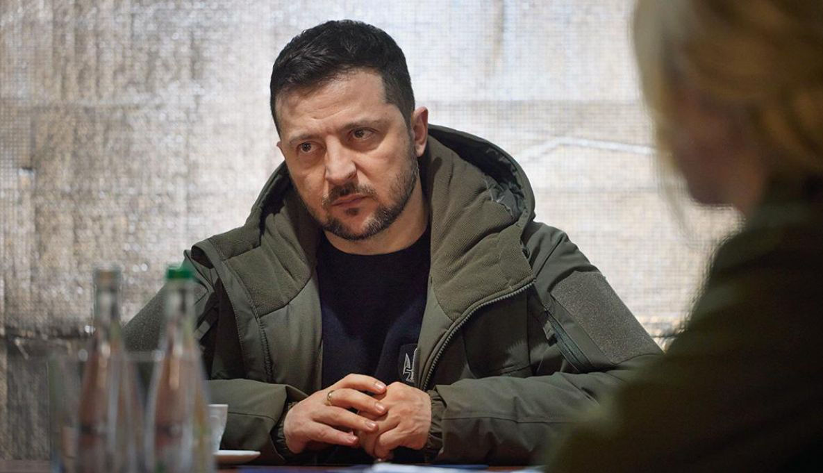 Владимир Зеленский: Ситуация на фронте ужесточается.