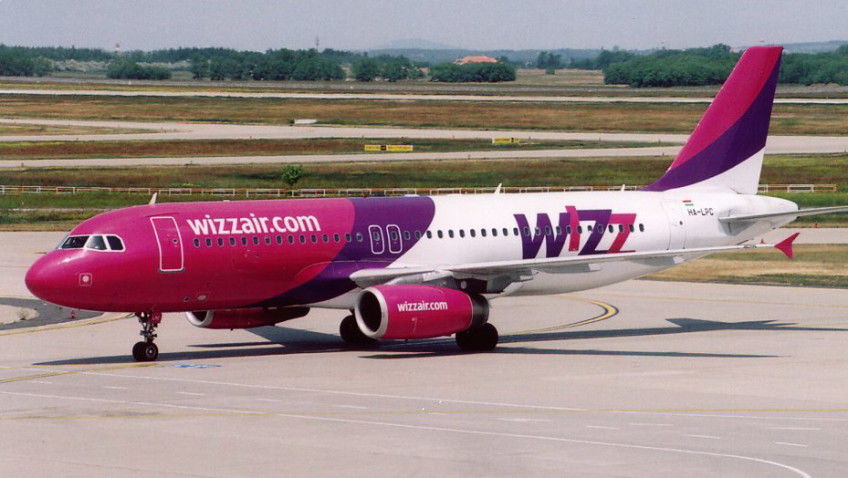 Operatorul low-cost Wizz Air a anunțat, vineri, că și-a suspendat operațiunile de la Aeroportul Craiova. Foto: moldova24.info