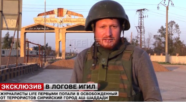 Местные жители возвращались в свои дома на подконтрольной боевикам территории.