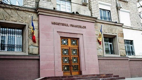 Guvernul propune şi alte măsuri fiscale, inclusiv majorări de taxe