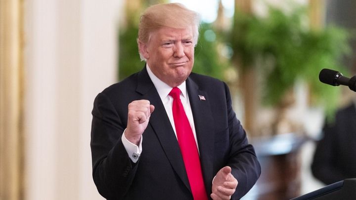 Трамп запросил у Конгресса $4,5 млрд для борьбы с кризисом на границе с Мексикой.
