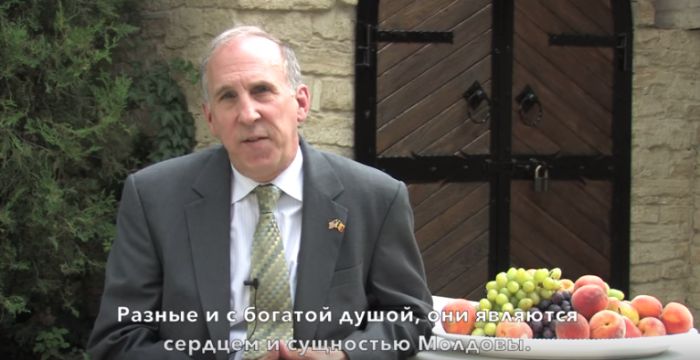 Mesajul de felicitare al ambasadorului SUA, James Pettit. Foto: captură video