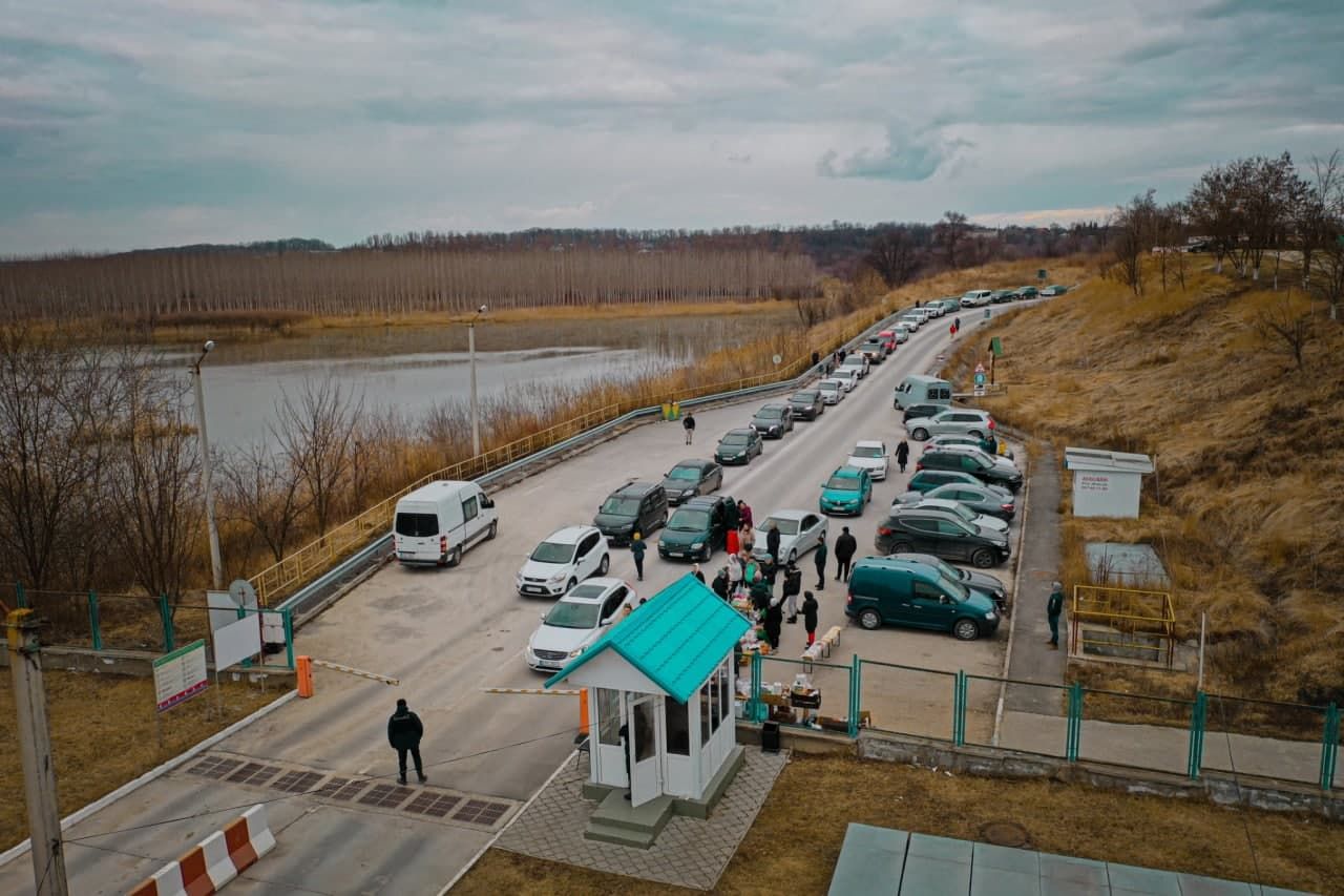 В Молдову украинские автомобили могут въезжать без страховки и с  электронными документами