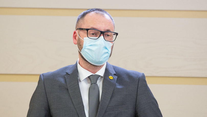 Литвиненко об угрозе в адрес тех, кто публикует свои счета: Я имел в виду чиновников.