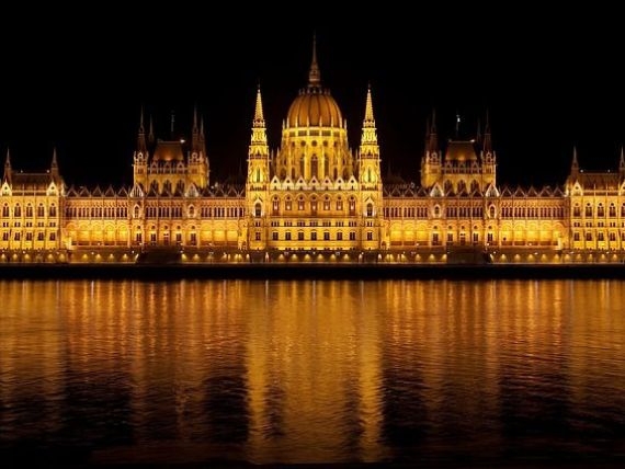 "Nu are nimeni din Europa occidentala superioritatea morala de a ne explica noua cum sa ne comportam ca democrati", a subliniat Kover.