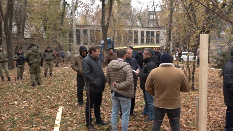 Очередной строительный скандал вспыхнул в столичном микрорайоне Рышкановка.