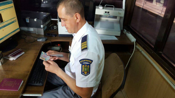 Un moldovean prins cu permis de conducere fals la frontieră. Foto: ITPF IASI