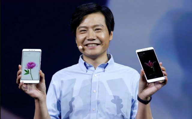 Главу Xiaomi уличили в использовании iPhone.