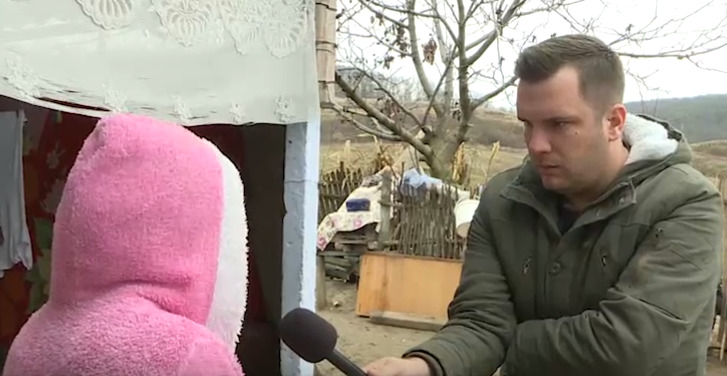 Девочка призналась, что ничего не рассказала родителям из-за угроз агрессора.