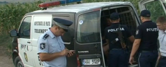 Полиция расследует все обстоятельства трагедии.