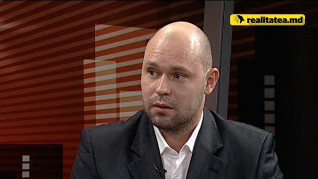 Totodată, el a mai spus că îşi propune să contribuie la dezvoltarea societăţii în care traieşte.