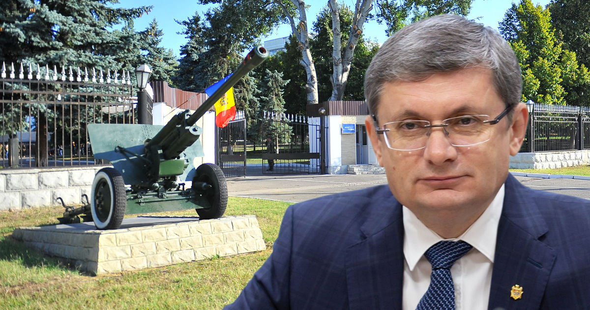 Гросу заявил о пролете ракет и беспилотников над РМ: Минобороны не подтверждает. Коллаж: Point.md