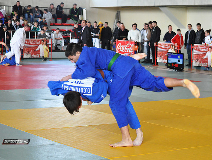  Lotul național de judo efectuează un cantonament în Japonia 