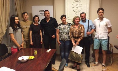 "Să nu ne lăsăm manipulați", îndemna Elena Dragalin la Congresul diasporei.