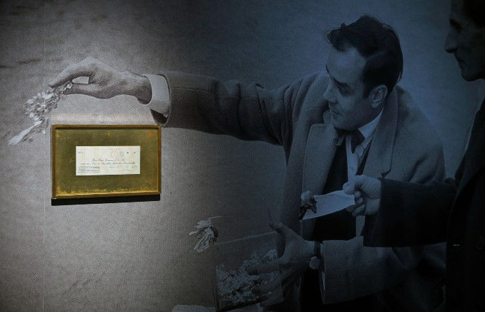 Квитанцию за невидимую картину продали почти за $1,2 млн.