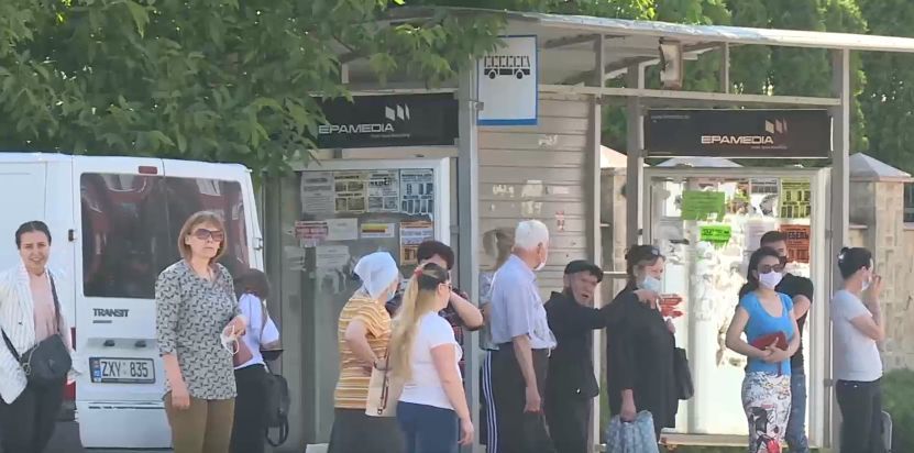 Жители Дурлешт о транспорте: Власти делают вид, что не слышат нас.