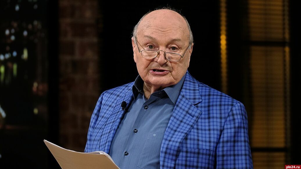 Сатирик Михаил Жванецкий скончался на 87-м году жизни.