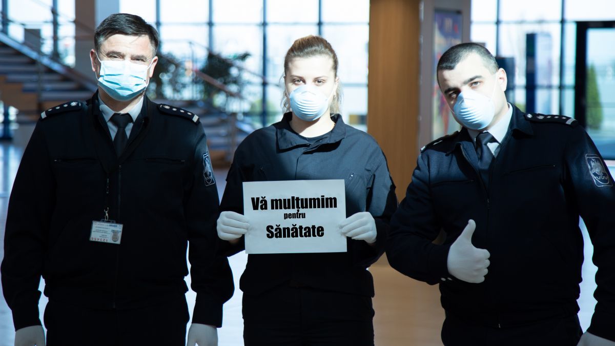 Пограничники пожертвовали свою зарплату за день на борьбу с коронавирусом.