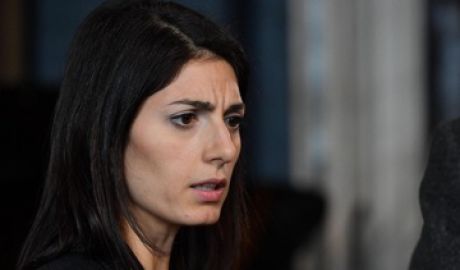 Virginia Raggi este audiată astăzi într-un dosar de abuz de putere şi mărturie mincinoasă. Foto: affaritaliani.it