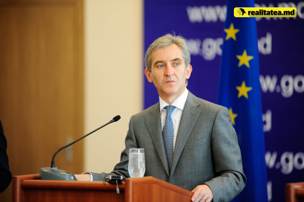 Prim-ministrul trebuie să plece, împreună cu cei care l-au pus în această funcție și au distrus în timp record tot ce s-a construit timp de mai bine de 5 ani!