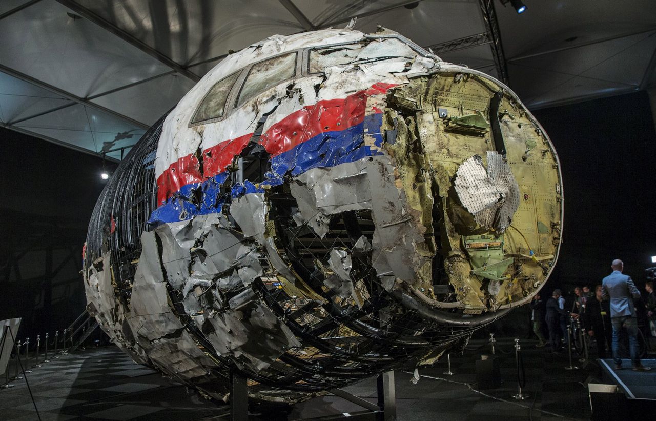 СБ Нидерландов подтвердил, что удар пришелся в левую часть Boeing.