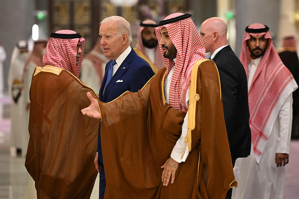Al Arabia узнал о просьбе саудовского принца не навязывать ценности США.