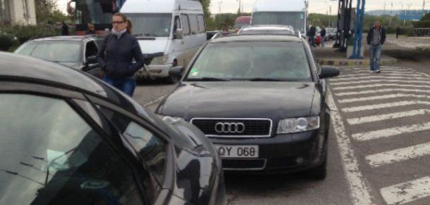 Cel mai mare flux de traversări este înregistrat la frontira Moldo-Română. Foto: adevarul.ro