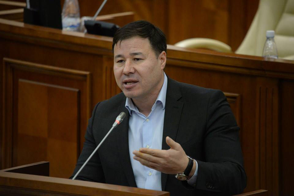 Цырдя: Очередной закон с диктаторской подоплёкой вводится сегодня в Республике Молдова.