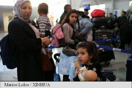 Polițiști greci vor fi desfășurați pe aeroporturile germane împotriva migrației ilegale. Foto: Xinhua