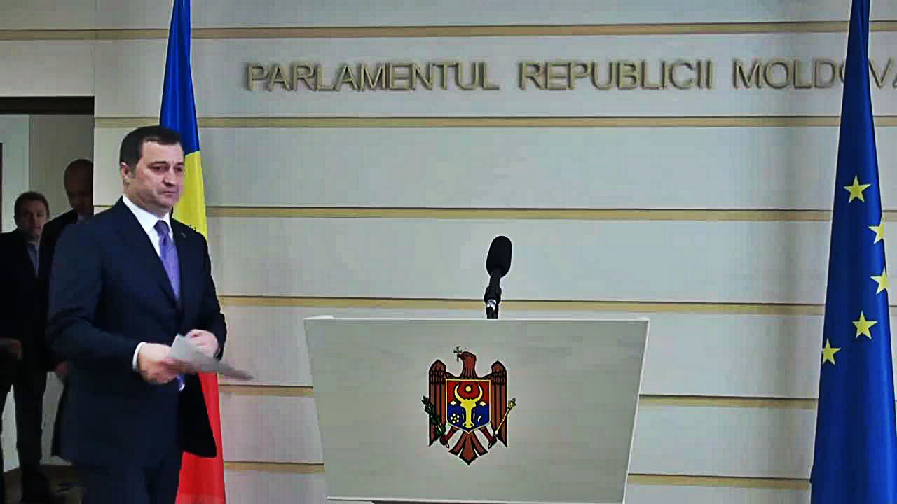 Vlad Filat a fost arestat. Lotul pro-europenilor se pregăteşte să-l urmeze. Ar fi cazul să înţelegem că justiţia a devenit cea mai perversă ramură a politicii de forţă.