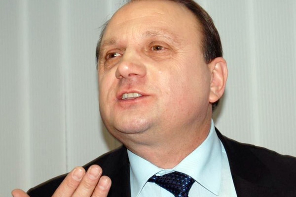 Министр сельского хозяйства Василий Бумаков снял с себя ответственность за повышение цены продуктов питания.