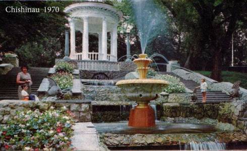Каскадная лестница на Комсомольском озере, 1970 год. Фото: internetnewsmd.wordpress.com