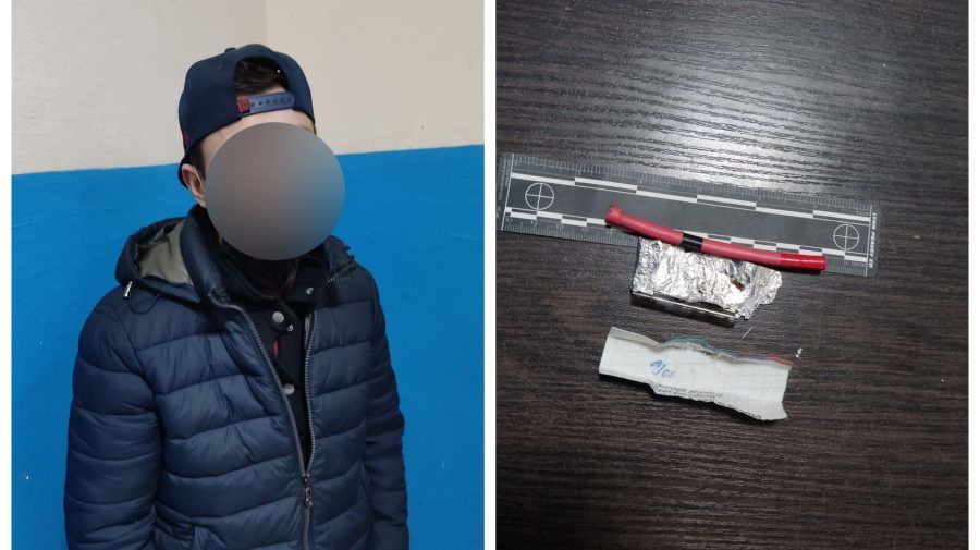 В столице карабинеры поймали мужчину с наркотиками.