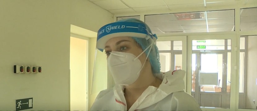 Ковидные отделения снова переполнены. 