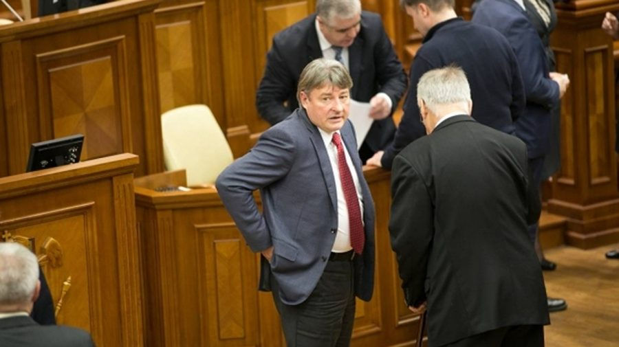 Бывший депутат-демократ купил участок земли в престижном районе Бухареста.