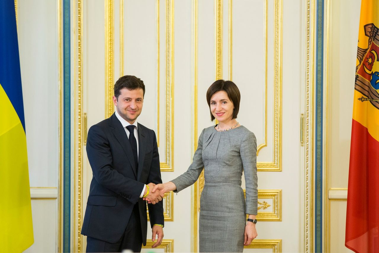 Майя Санду поздравила украинцев с Днем независимости.