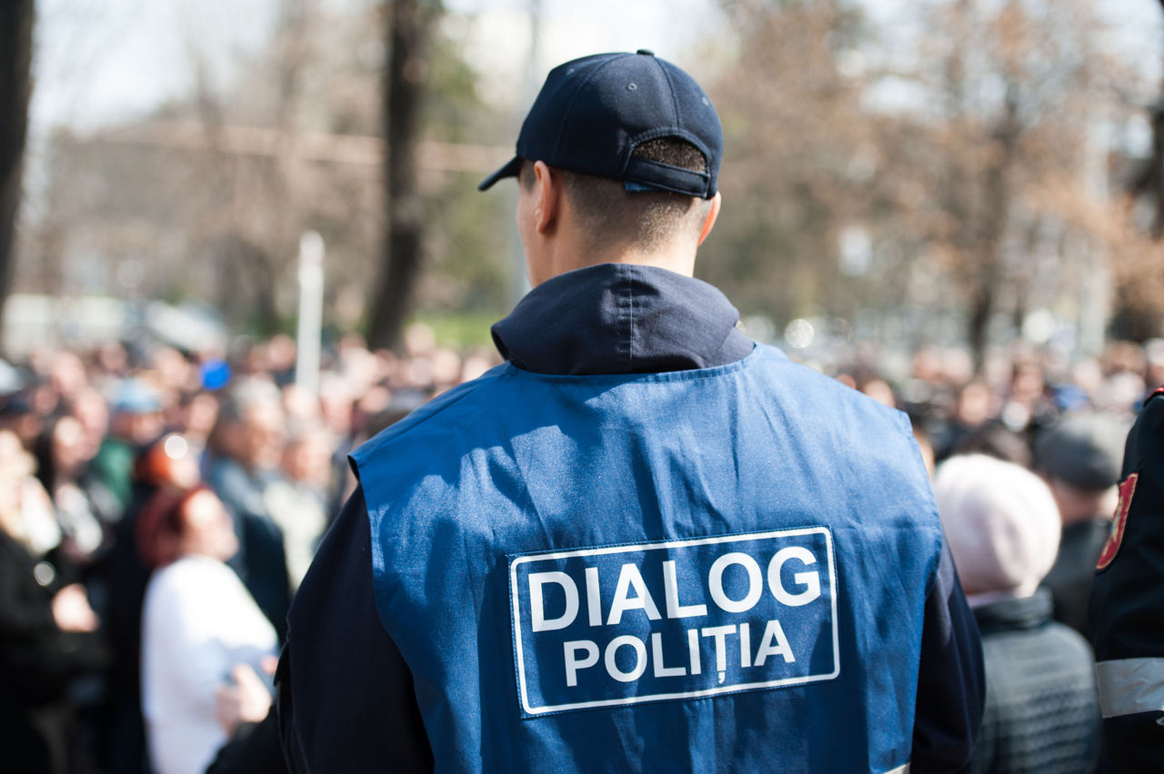 Полиция обратилась к участникам и организаторам протестов.