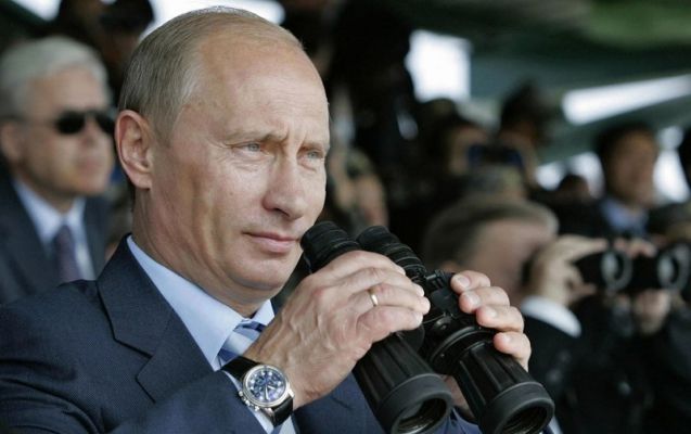 Popularitatea vectorului estic în Moldova ţine de crearea cultului personalităţii lui Putin în mass-media. 