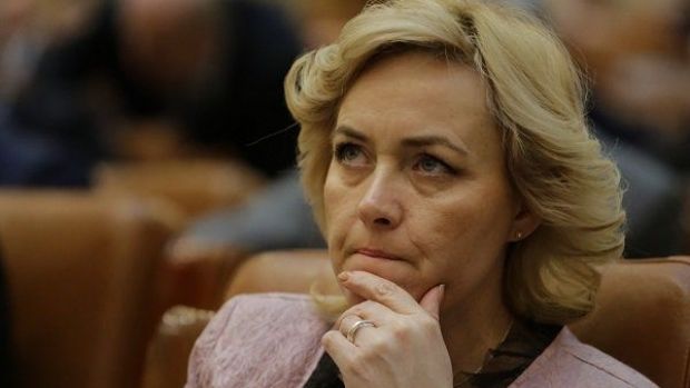 Глава МВД Румынии Кармен Дан нашла в своей квартире прослушивающее устройство. 
