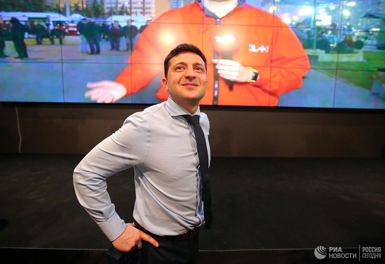 В штабе Порошенко сравнили Зеленского с Чаплиным.