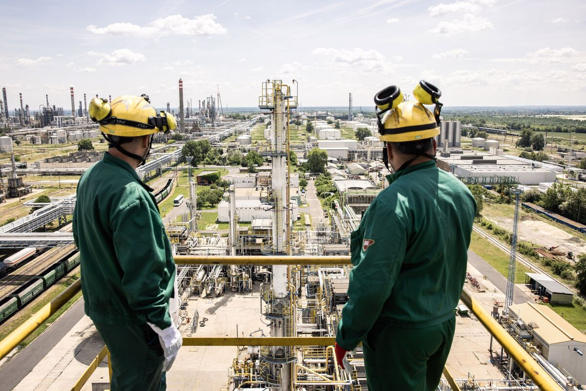 Bloomberg: Венгерская MOL рассматривает поставки нефти по трубопроводу из Одессы.