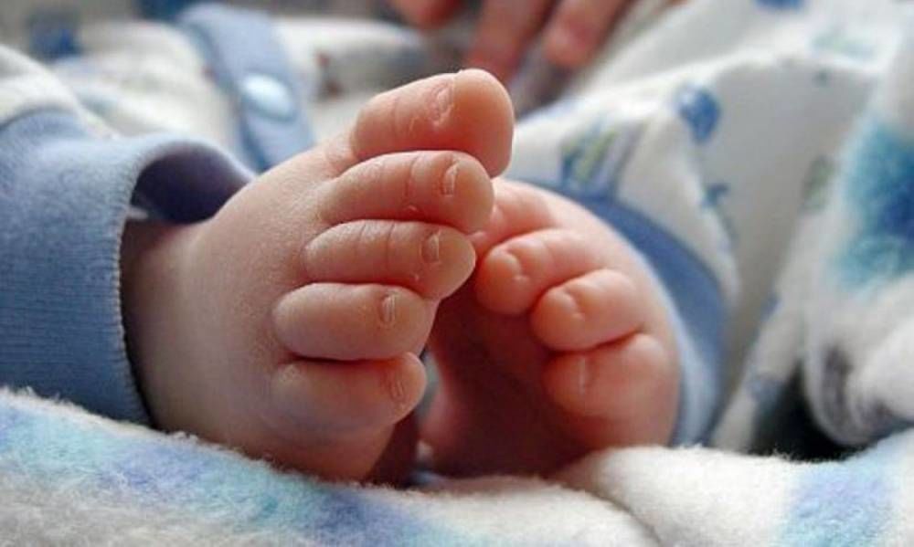 Un bebeluș de numai 2 săptămâni a decedat la spital. Ministerul Sănătății a inițiat o anchetă. Foto simbol: Cuget Liber