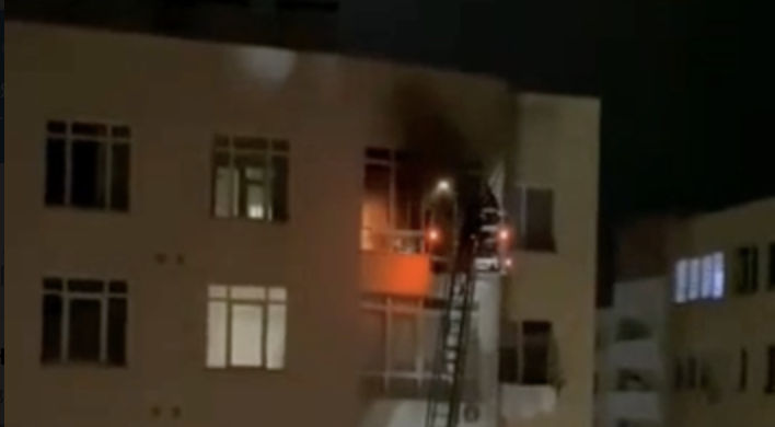 IGSU: Detalii despre incendiul izbucnit într-un apartament din Capitală, după lansarea focurilor de artificii.