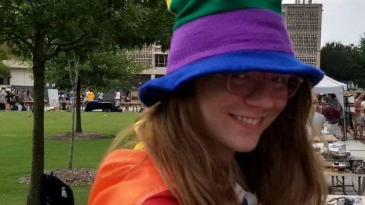 Poliția din statul american Georgia a împușcat mortal un student înarmat.