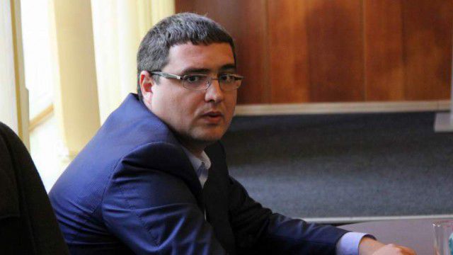 Власти сами создают лидеру "Нашей партии" Ренато Усатому ореол мученика и героя.