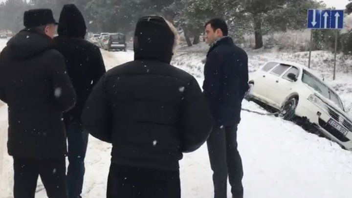 Accident pe șoseaua Balcani din Capitală. Gaburici, la fața locului. Foto: publika.md