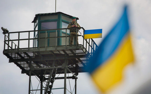 Зеленский пообещал изучить вопрос о запрете въезда россиян в Украину.