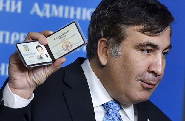 На первый взгляд, назначение Саакашвили кажется каким-то сюрреалистическим шагом Порошенко.