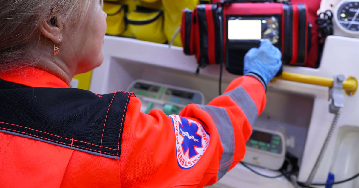 Peste 16.000 de apeluri la ambulanță, înregistrate într-o săptămână.