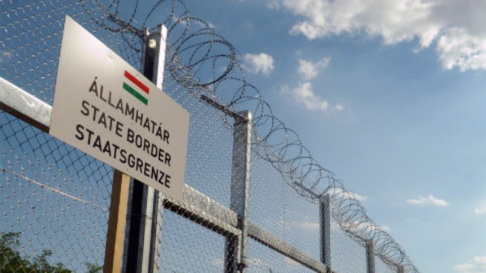 Венгрия закроет границу для въезда иностранных граждан.